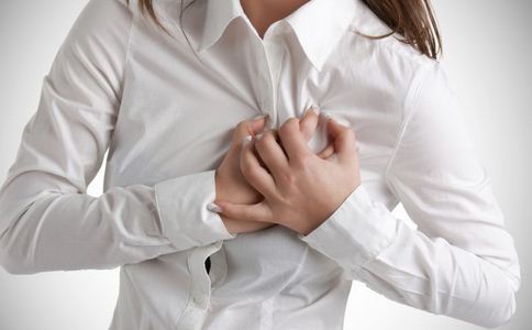 乳房溢乳是怎么回事 別亂吃避孕藥