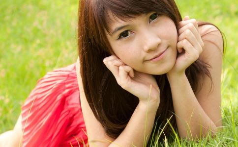 女性例假提前是由哪些原因導致的