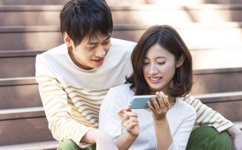 男人開始背叛你的五個表現