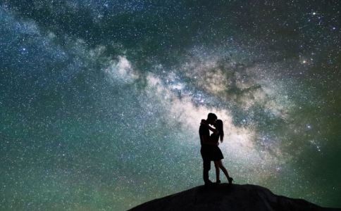 這些星座戀愛后容易成為女仆男仆