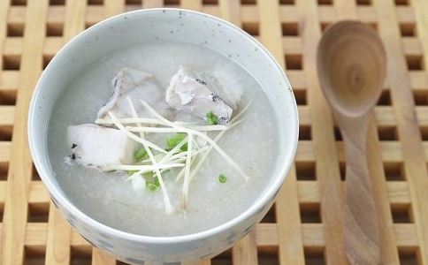 男人吃鱔魚(yú)可以補(bǔ)腎嗎 男人吃鱔魚(yú)的好處