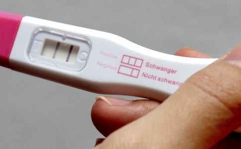 如何使用藍大夫早早孕檢測試紙