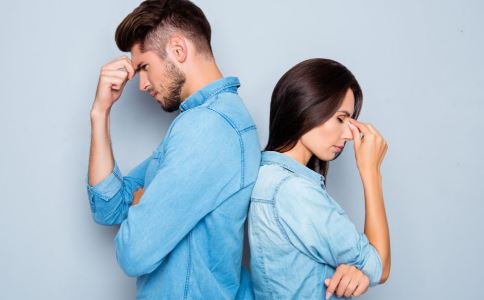 惹女朋友生氣了怎么辦 哄女生的方法