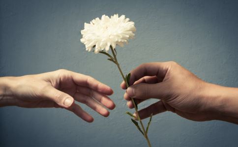 情人送花攻略：情人節送女生花有什么講究