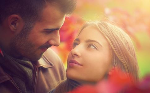 戀愛中女人最不能犯的低級錯(cuò)誤 戀愛中的女人三點(diǎn)不能做