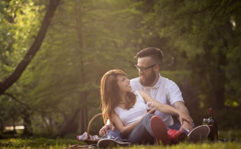 怎樣挽回女人的心 這幾招快速緩和你們的感情