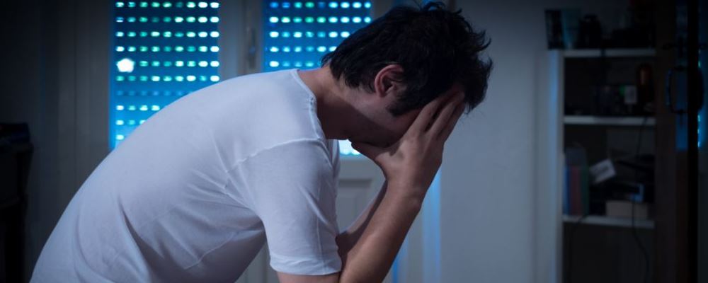 中年男人經常失眠怎么辦 找到原因趕緊改善