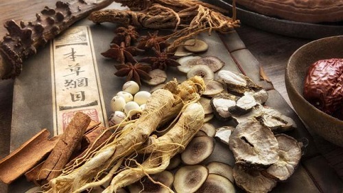 哪些中藥材可以有效補(bǔ)腎 分享適合泡水煲湯的補(bǔ)腎中藥材