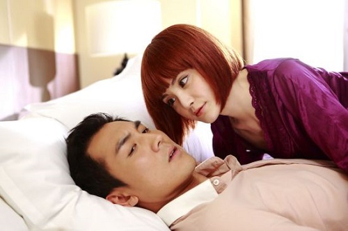 女朋友一碰就濕說明什么 一碰就濕是什么原因