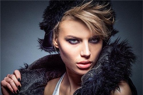 性愛床上有什么挑逗技巧 分享男女必知的8種床上挑逗技巧