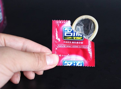 酒店的避孕套放在哪里 酒店中的安全套能不能使用