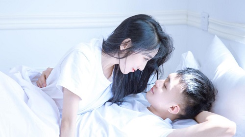 結婚的夜里女方都要做什么 結婚當天晚上怎么主動
