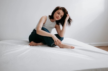 什么床上游戲適合夫妻在臥室玩 盤點(diǎn)10個(gè)促進(jìn)感情的夫妻床上游戲