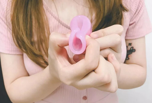 月經(jīng)杯怎么用 女生用月經(jīng)杯是啥感覺(jué)