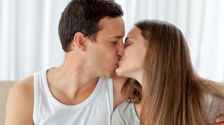 男生怎么給女生做前戲 男性如何讓女性在前戲中得到滿足