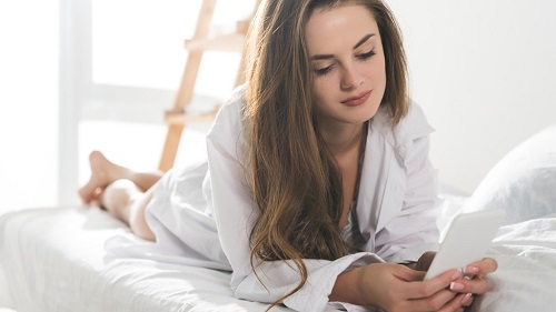 女生手沖的正確姿勢是什么 女性自慰的步驟是什么