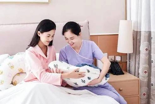 坐月子可以上網嗎 坐月子上網需要注意什么
