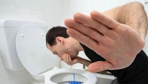 惡心想嘔吐怎么回事 惡心想嘔吐吃什么藥好