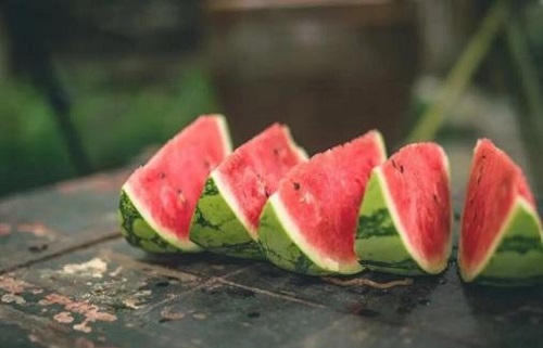 退燒最好的三種水果是什么 食用水果治療退燒需要注意什么