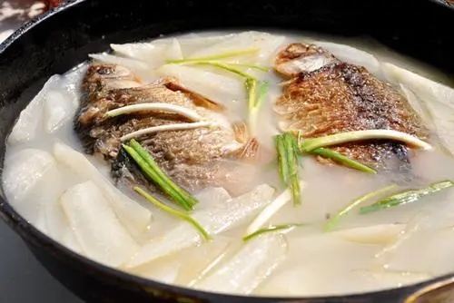 鯽魚湯怎么燉好喝又營養 鯽魚湯的做法是什么