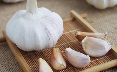 白酒泡大蒜能補(bǔ)腎嗎 男人該怎么正確補(bǔ)腎