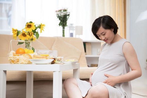 孕期什么階段補(bǔ)鈣 女性哺乳期需要補(bǔ)鈣嗎