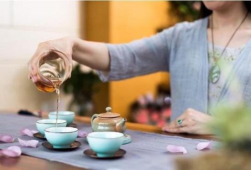 哺乳期能喝茶嗎 哺乳期能喝什么茶