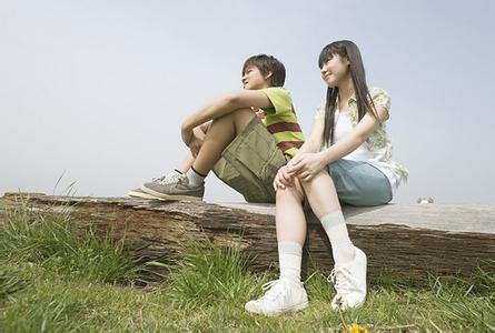 早戀的利與弊是什么 什么年齡算早戀