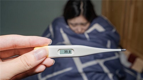 發燒能不能喝雞湯 發燒最多不能超過幾天