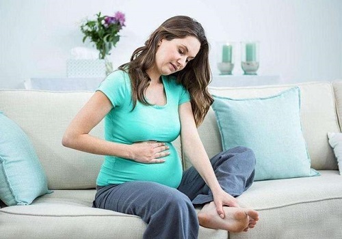 孕婦下肢浮腫怎么辦 下肢浮腫屬于什么病