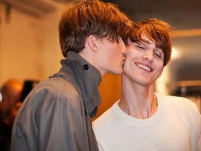 男人同性戀會得哪些性疾病 為什么男同性戀易染上艾滋病