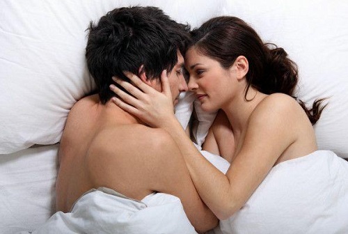 一女二男有什么性姿勢 常見的口交姿勢有哪些