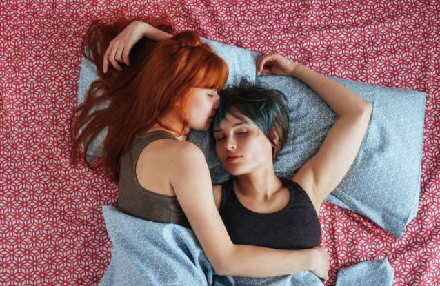 女同性戀的性生活怎么過 女同性戀過性生活借助哪些工具