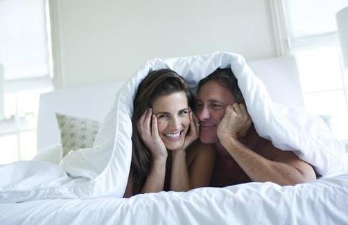 怎么做才能充分調動夫妻間的情欲 提高夫妻性生活質量吃什么好